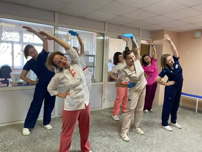 В Первоуральской детской больнице начинает работу оздоровительная гимнастика при поддержке Минздрава Свердловской области-0