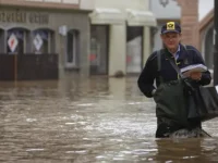 9 oktyabrya otmechayut den speczialnoj pozharnoj ohrany mchs rossii i vsemirnyj den pochty-lavi-su-0