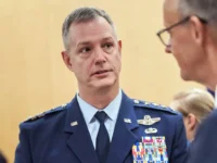 aleksus grinkevich otmechaet progress v vzveshennosti rossii s nato-lavi-su-0