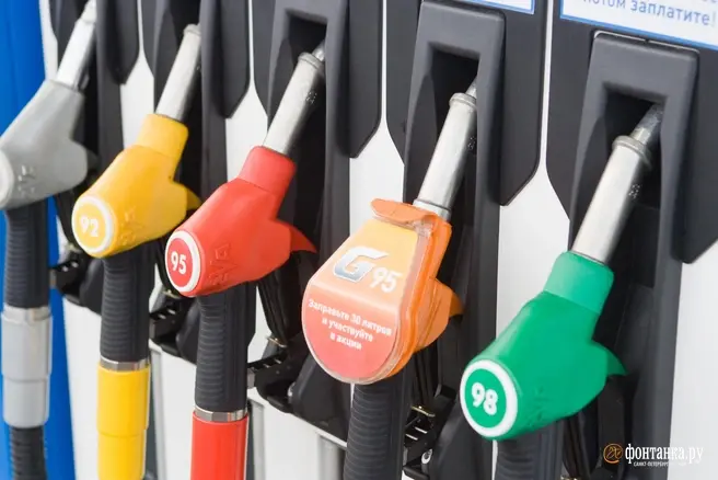 Топливо дорожает семимильными шагами | Источник: Сергей Коньков / FONTANKA.RU
