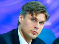 dmitrij bakanov soobshhil o zapuske sputnikov roskosmosom k novomu godu-lavi-su-0