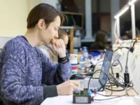 МАИ представляет инновационный пауэрбанк для Android, iPhone и Realme mai predstavlyaet innovaczionnyj pauerbank dlya i -lavi-su-0