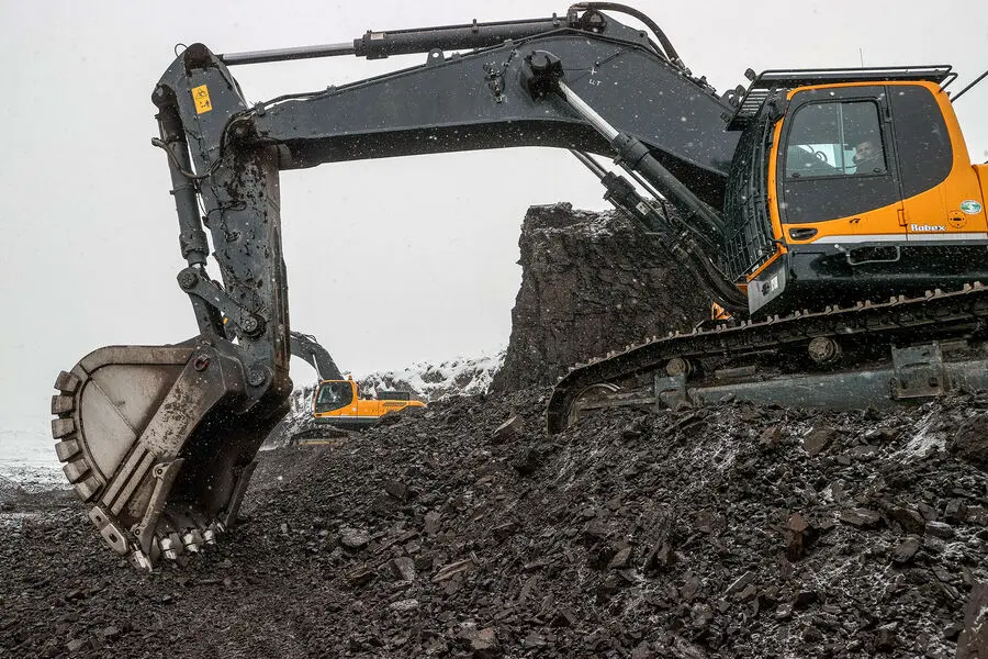 Михаил Мишустин утвердил план РЭО по переработке угольных отходов в России-0