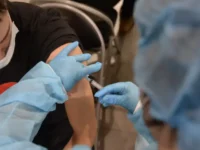 minzdrav sverdlovskoj oblasti rasshiryaet vakczinacziyu sovmestno s denisom paslerom-lavi-su-0