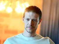 Никита Ефремов эмоционально рассказал о трогательной встрече с отцом после УДО nikita efremov emoczionalno rasskazal o trogatelnoj vstreche s otczom posle udo-lavi-su-0