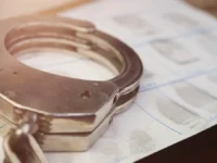 pensionerka spasla svoi sberezheniya posle zaderzhaniya moshennikov i kurerov-lavi-su-0