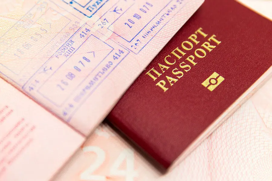 Путешествия под запрет? Дмитрий Арутюнов о рисках изоляции России от стран НАТО-0