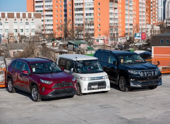 Автомобили из Японии в порту Владивосток Илья Аверьянов, ИА PrimaMedia