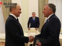 Стивен Уиткофф оказывает давление на Зеленского, связанно с требованием Трампа о ДНР stiven uitkoff okazyvaet davlenie na zelenskogo svyazanno s trebovaniem trampa o dnr-lavi-su-0