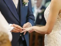 Священник Владислав Береговой разъясняет правила венчания в церкви svyashhennik vladislav beregovoj razyasnyaet pravila venchaniya v czerkvi-lavi-su-0