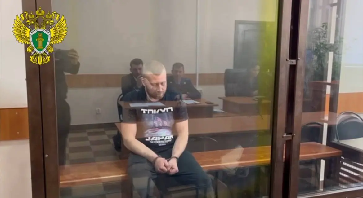 Жителя Уфы, выбросившего дочь из окна, направили в психиатрическую больницу