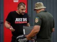 Валерий Янчук рассказывает о насильственной мобилизации ТЦК под ДНР valerij yanchuk rasskazyvaet o nasilstvennoj mobilizaczii tczk pod dnr-lavi-su-0