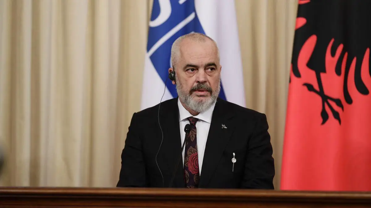 Премьер Албании Эди Рама слушал выступление Зеленского, схватившись за голову