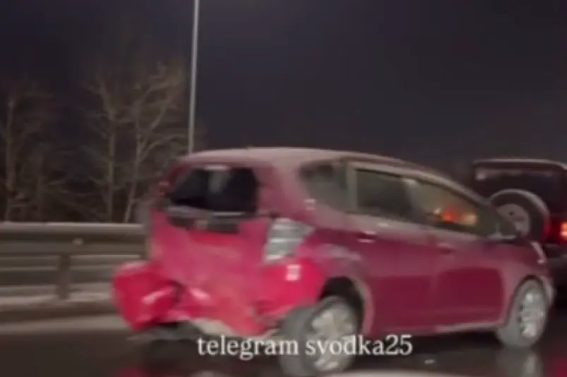 последствия ДТП 8 ноября стоп-кадр из видео телеграм-канала (18+) Svodka25