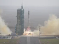 Китай запускает Shenzhou-22 к станции Tiangong для космических исследований kitaj zapuskaet 22 k stanczii dlya kosmicheskih issledovanij-lavi-su-0