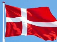 Ларс Лекке Расмуссен и Бадр Абдель Аты представили неожиданные подарки lars lekke rasmussen i badr abdel aty predstavili neozhidannye podarki-lavi-su-0