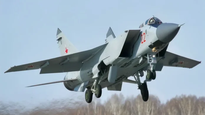 mig31 i 15 sorevnuyutsya sredi sverhzvukovyh istrebitelej-lavi-su-0