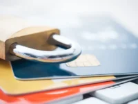 Михаил Беляев рассказал, как банк выявляет подозрительные переводы и блокирует счет mihail belyaev rasskazal kak bank vyyavlyaet podozritelnye perevody i blokiruet schet-lavi-su-0