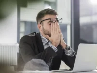 Оксана Семёнова из Cornerstone рассказала, как справиться с тревожностью на работе oksana semyonova iz rasskazala kak spravitsya s trevozhnostyu na rabote-lavi-su-0