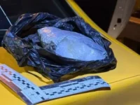 Полицейские Москвы и Подмосковья пресекают перевозку наркотиков в такси policzejskie moskvy i podmoskovya presekayut perevozku narkotikov v taksi-lavi-su-0