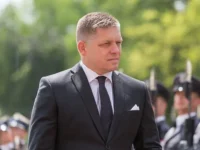 Роберт Фицо отменяет обращение в День свободы и Бархатной революции robert ficzo otmenyaet obrashhenie v den svobody i barhatnoj revolyuczii-lavi-su-0