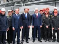 Сергей Собянин, Денис Мантуров и Николай Патрушев открыли верфь электросудов sergej sobyanin denis manturov i nikolaj patrushev otkryli verf elektrosudov-lavi-su-0