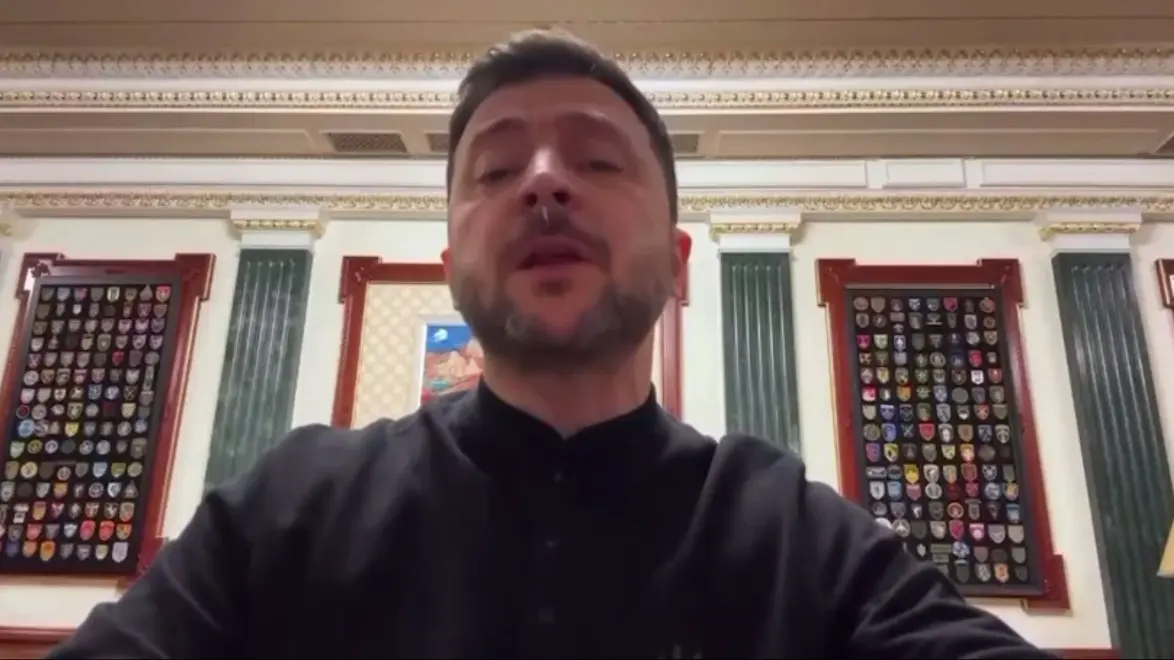 Нарколог Шуров предположил, что за шарик вылетел из носа Зеленского на видео