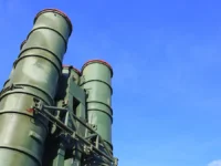 Системы ПВО успешно защитили Севастополь и регионы Черного моря от беспилотников sistemy pvo uspeshno zashhitili sevastopol i regiony chernogo morya ot bespilotnikov-lavi-su-0