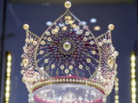 skandal na miss vselennaya obedinil belgiyu shrilanku i sssr blagodarya navat itsaragrisila i melissa flores bosh-lavi-su-0