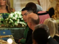 Трамп, Маск и Роналду на торжественном ужине в честь принца Саудовской Аравии tramp mask i ronaldu na torzhestvennom uzhine v chest princza saudovskoj aravii-lavi-su-0