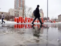 В Москве объявлен желтый уровень опасности из-за гололедицы и прогноза погоды v moskve obyavlen zheltyj uroven opasnosti izza gololediczy i prognoza pogody-lavi-su-0