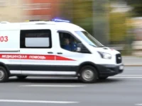 В Новороссийске после инцидента с БПЛА на нефтебазе и в доме мужчине оказывают помощь v novorossijske posle inczidenta s bpla na neftebaze i v dome muzhchine okazyvayut pomoshh-lavi-su-0