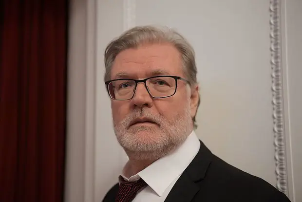 Владимир Симонов