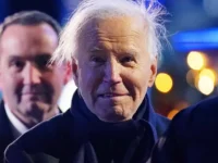 Джо, Джилл и Хантер Байден отмечают рождество в Белом доме dzho dzhill i hanter bajden otmechayut rozhdestvo v belom dome-lavi-su-0