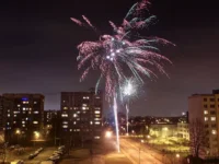 Евгений Золоев и УК СК10 рекомендуют безопасные альтернативы фейерверкам evgenij zoloev i uk sk10 rekomenduyut bezopasnye alternativy fejerverkam-lavi-su-0