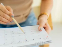 gosduma rassmatrivaet inicziativu kprf o vvedenii shestichasovogo rabochego dnya-lavi-su-0