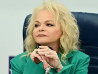 Лариса Долина и Полина Лурье анализируют эмоциональные интервью звёзд larisa dolina i polina lure analiziruyut emoczionalnye intervyu zvyozd-lavi-su-0