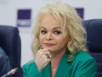 Лариса Долина поделилась на «Пусть говорят» истиной о квартире и Полине Лурье larisa dolina podelilas na pust govoryat istinoj o kvartire i poline lure-lavi-su-0