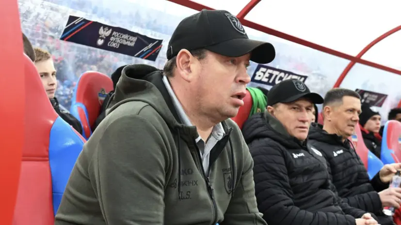 Слуцкий рассказал, Думбия дрался с доктором ЦСКА за кусок мяса