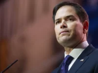 Марко Рубио произнес цитату из «Крестного отца» на встрече с Лавровым и Ушаковым в Эр-Рияде marko rubio proiznes czitatu iz krestnogo otcza na vstreche s lavrovym i ushakovym v erriyade-lavi-su-0