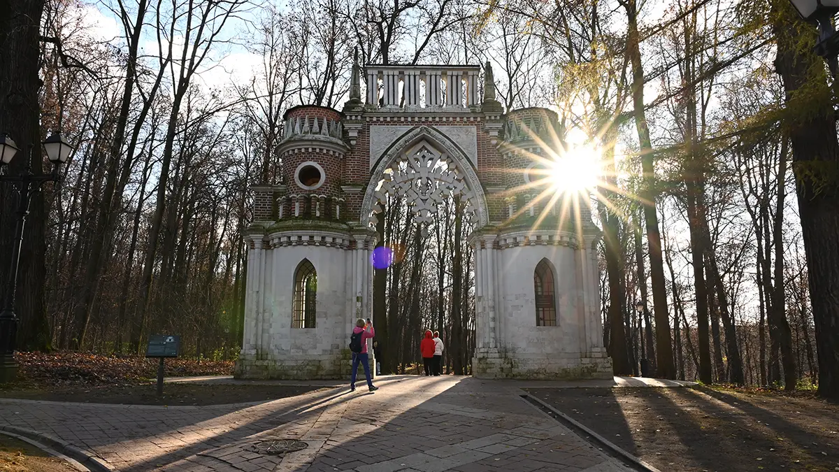 Москвичи выбрали самые интересные маршруты для осенних прогулок по усадьбам столицы от сервиса Russpass