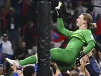 Матвей Сафонов совершает исторический подвиг для ПСЖ в финале с Фламенго matvej safonov sovershaet istoricheskij podvig dlya pszh v finale s flamengo-lavi-su-0