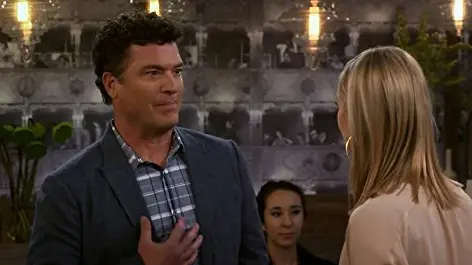 Актер из сериала «Друзья» Пэт Финн умер в возрасте 60 лет