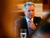 Стив Уиткофф и Джаред Кушнер представляют план для переговоров Путина и Трампа stiv uitkoff i dzhared kushner predstavlyayut plan dlya peregovorov putina i trampa-lavi-su-0