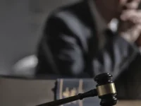 Свердловский суд дал отсрочку по делу о махинациях турагента с путёвками sverdlovskij sud dal otsrochku po delu o mahinacziyah turagenta s putyovkami-lavi-su-0