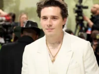 Бруклин Бекхэм поделился в Instagram радостью свободы от родителей bruklin bekhem podelilsya v radostyu svobody ot roditelej-lavi-su-0