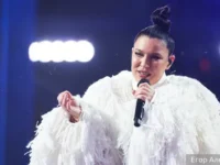 Елизавета Иванцив (Ёлка) сменила украинское гражданство на российское elizaveta ivancziv yolka smenila ukrainskoe grazhdanstvo na rossijskoe-lavi-su-0