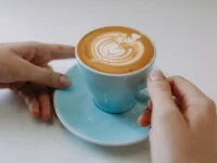 Five’o’clock и другие заведения Владивостока становятся надеждой улицы Адмирала Фокина i drugie zavedeniya vladivostoka stanovyatsya nadezhdoj uliczy admirala fokina-lavi-su-0