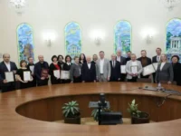 Илья Марков и Вячеслав Погудин наградили артистов в Свердловской филармонии ilya markov i vyacheslav pogudin nagradili artistov v sverdlovskoj filarmonii-lavi-su-0