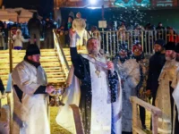 kreshhenie zhkh moskvy snabdilo vodoj 30 hramov-lavi-su-0